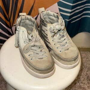 Billie Footwear Size 13 Wide Kids